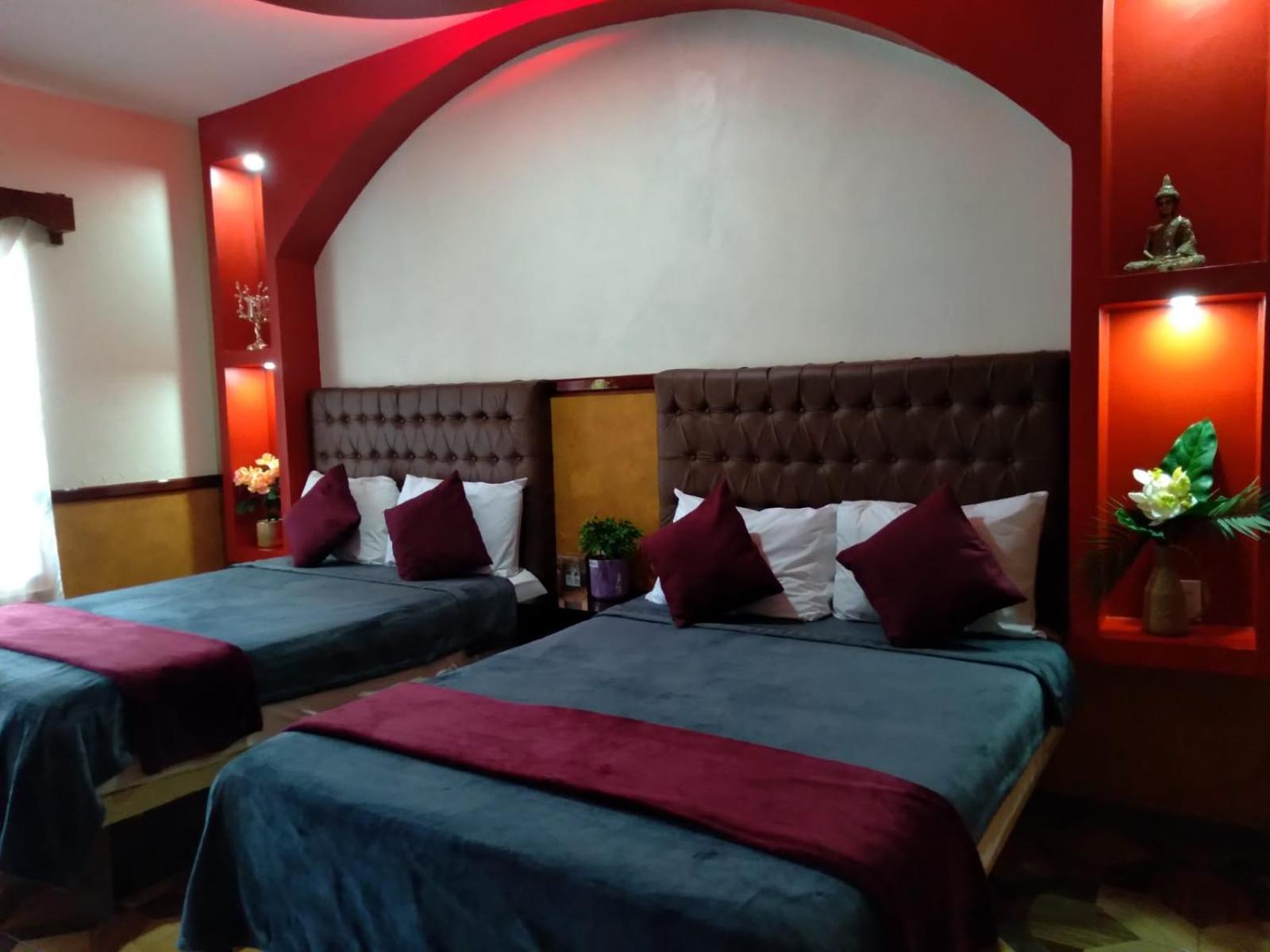 Hotel La Cueva Del Pirata กาสซีตาส ภายนอก รูปภาพ