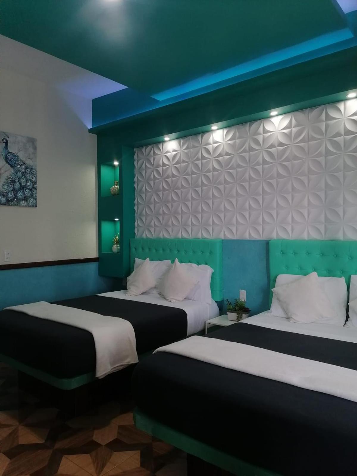 Hotel La Cueva Del Pirata กาสซีตาส ภายนอก รูปภาพ