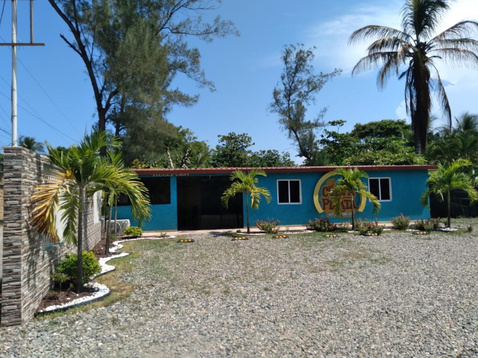 Hotel La Cueva Del Pirata กาสซีตาส ภายนอก รูปภาพ