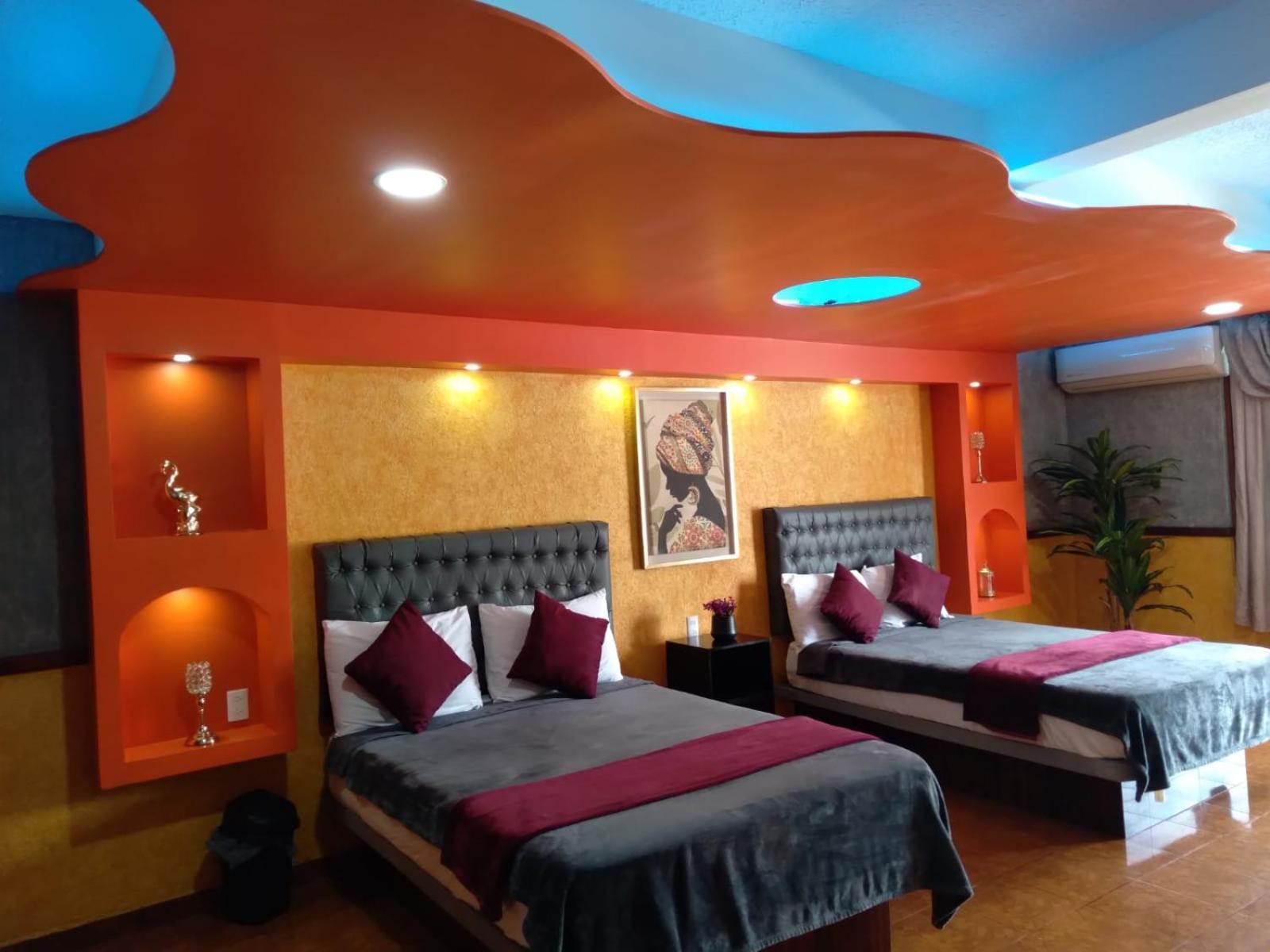 Hotel La Cueva Del Pirata กาสซีตาส ภายนอก รูปภาพ