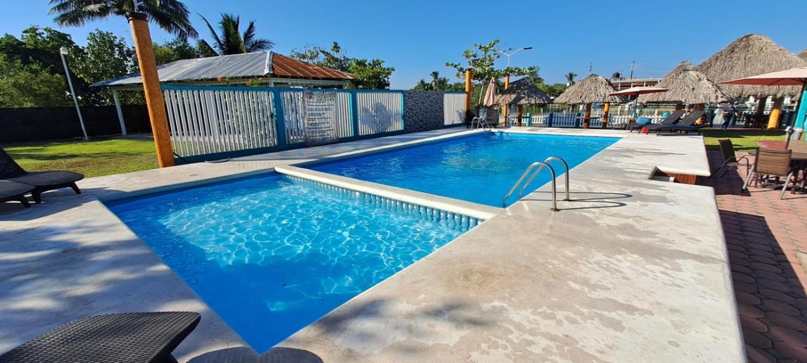 Hotel La Cueva Del Pirata กาสซีตาส ภายนอก รูปภาพ